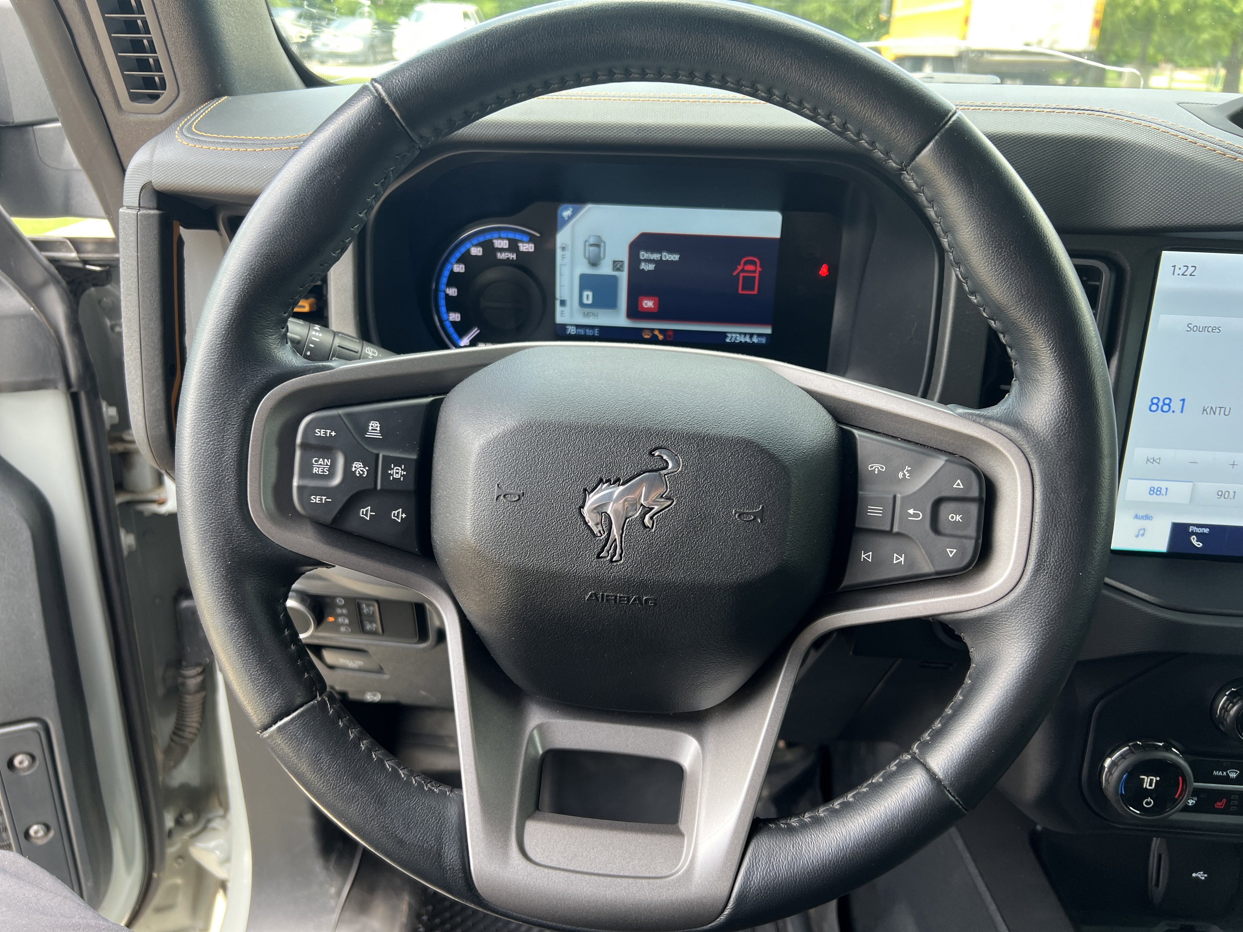 Used 2024 Ford Bronco Badlands AWD/4WD image 16