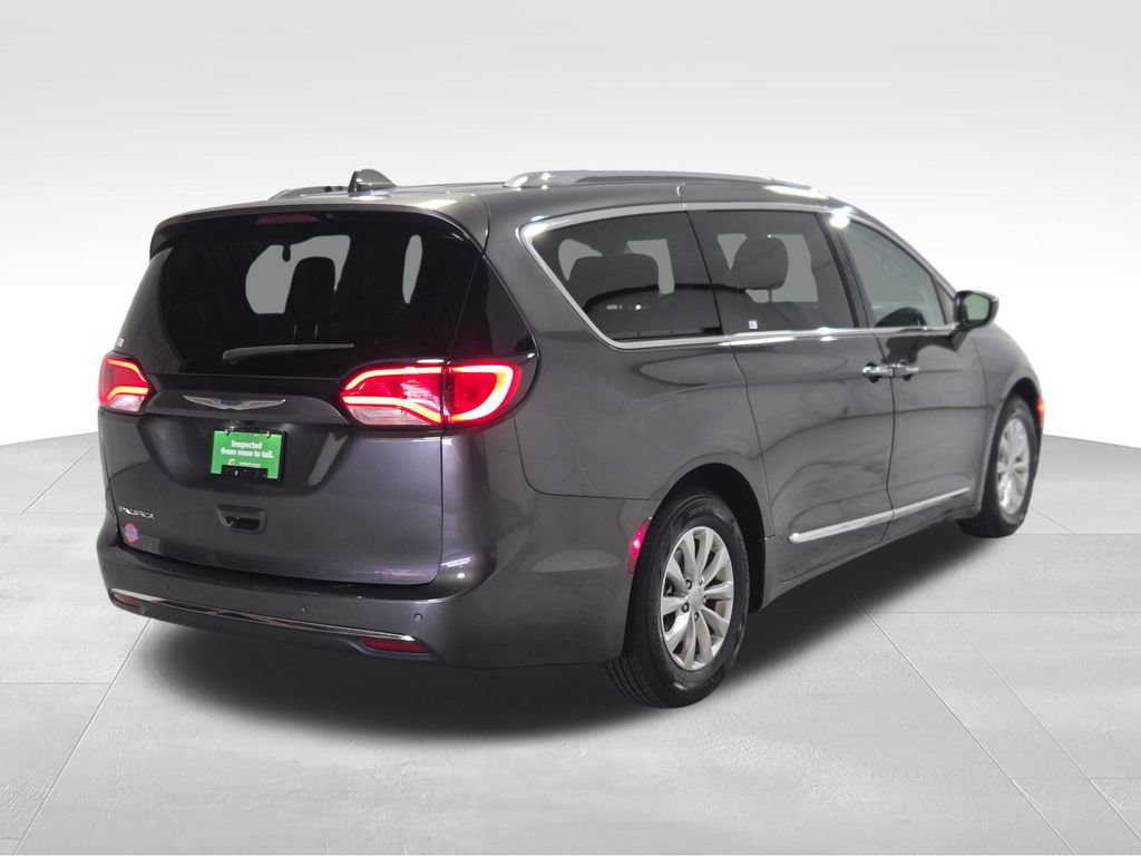 Certified 2018 Chrysler Pacifica Touring-L Plus FWD image 30