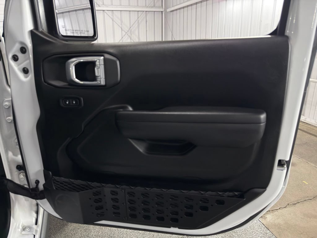 Used 2022 Jeep Gladiator Sport AWD/4WD image 27