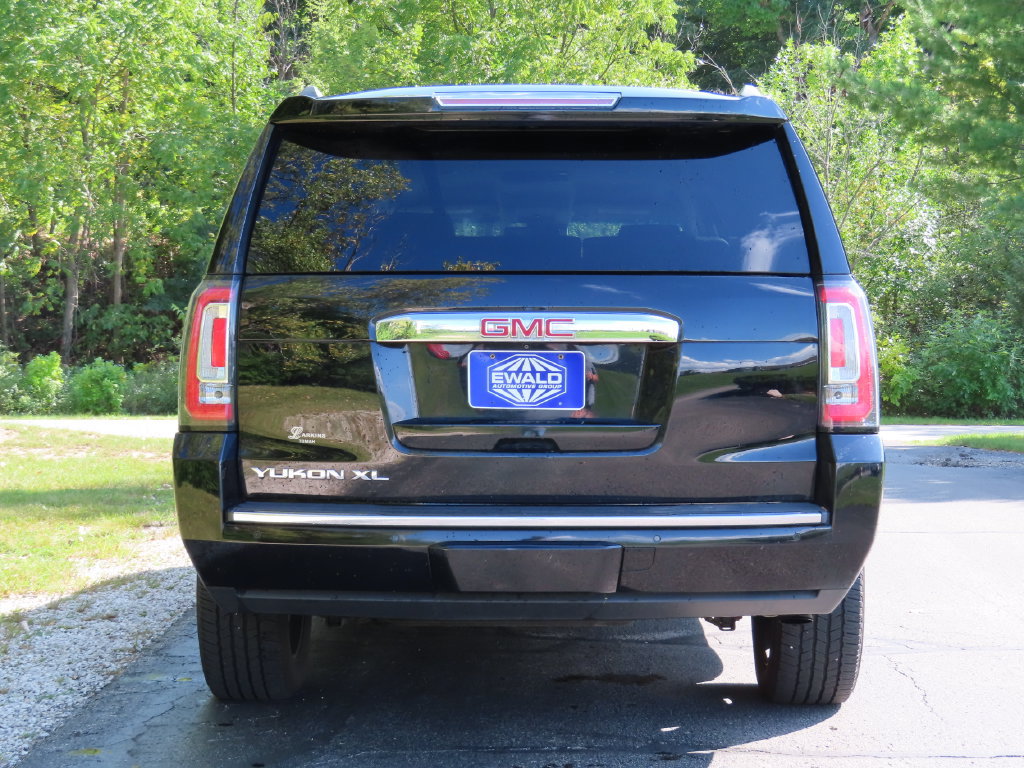 Used 2019 GMC Yukon XL Denali AWD/4WD image 6