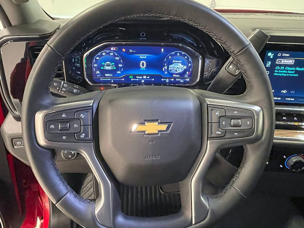 Used 2024 Chevrolet Silverado 1500 LT image 33