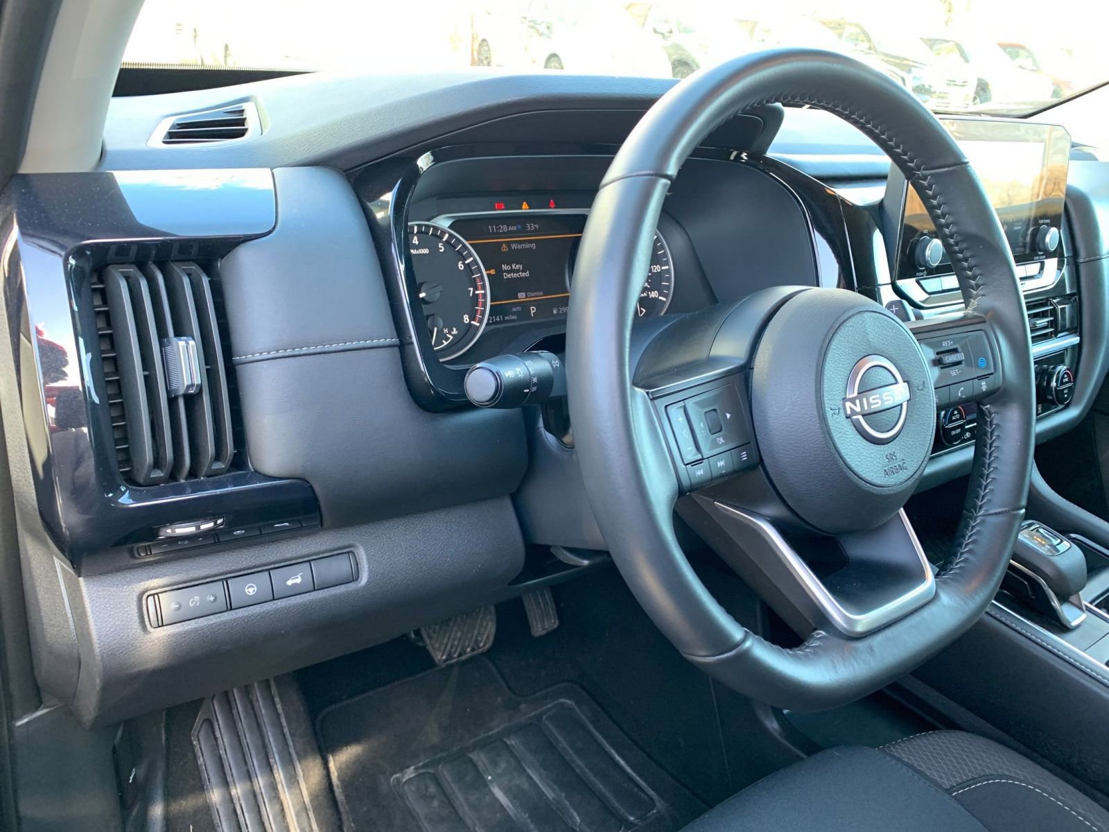 Used 2025 Nissan Pathfinder SV image 37