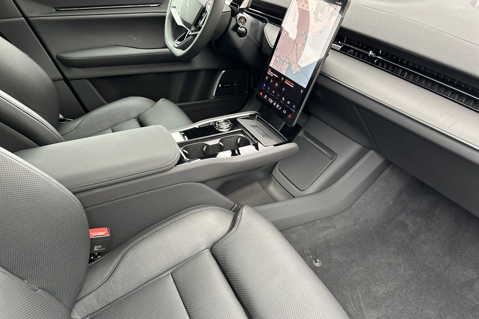 New 2025 Polestar Polestar 3 image 18