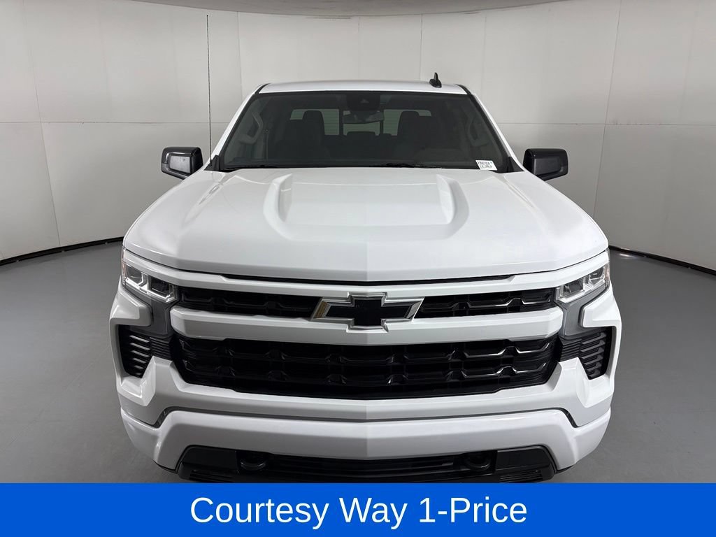Used 2023 Chevrolet Silverado 1500 RST w/ Convenience Package II AWD/4WD image 4