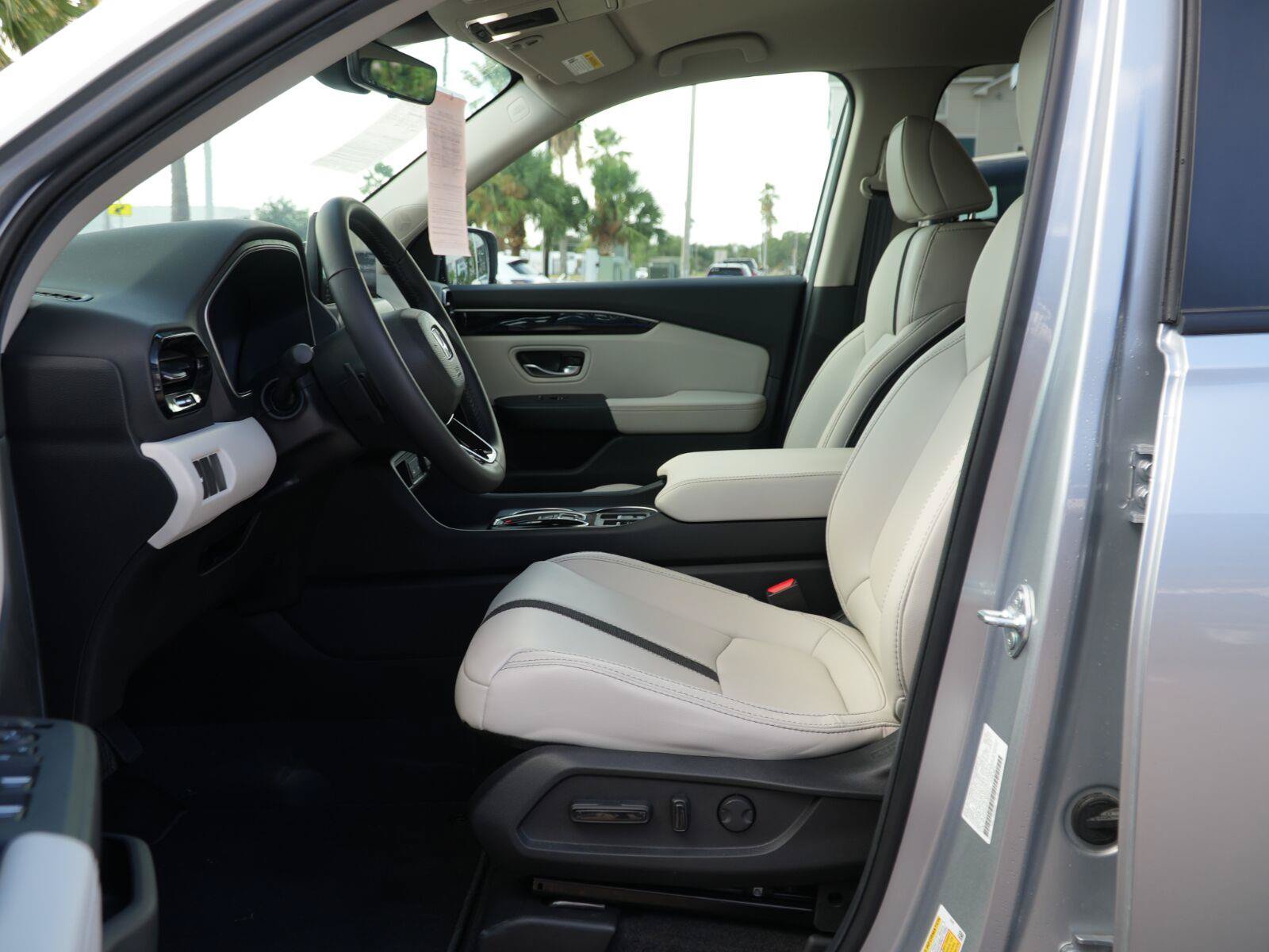 Certified 2026 Honda Pilot EX-L image 8