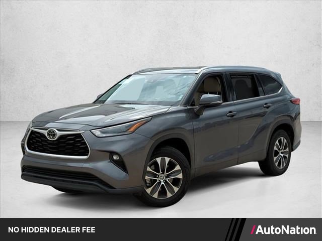 Used 2021 Toyota Highlander XLE