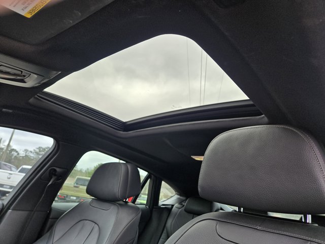 Used 2019 BMW X6 xDrive35i w/ M Sport Package AWD/4WD image 36
