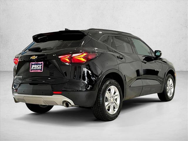 Used 2022 Chevrolet Blazer LT FWD image 2