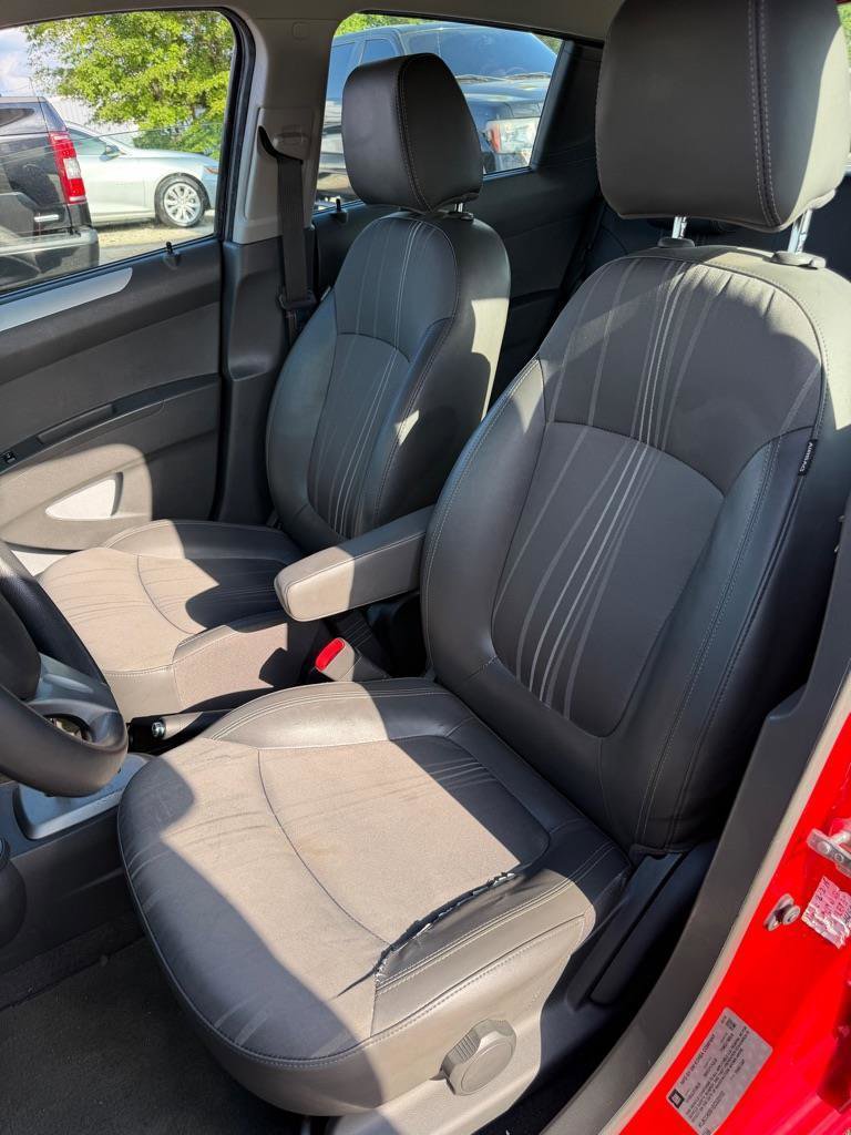 Used 2014 Chevrolet Spark LT image 4