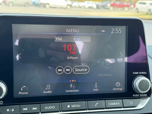 Used 2025 Nissan Altima 2.5 SV FWD image 27