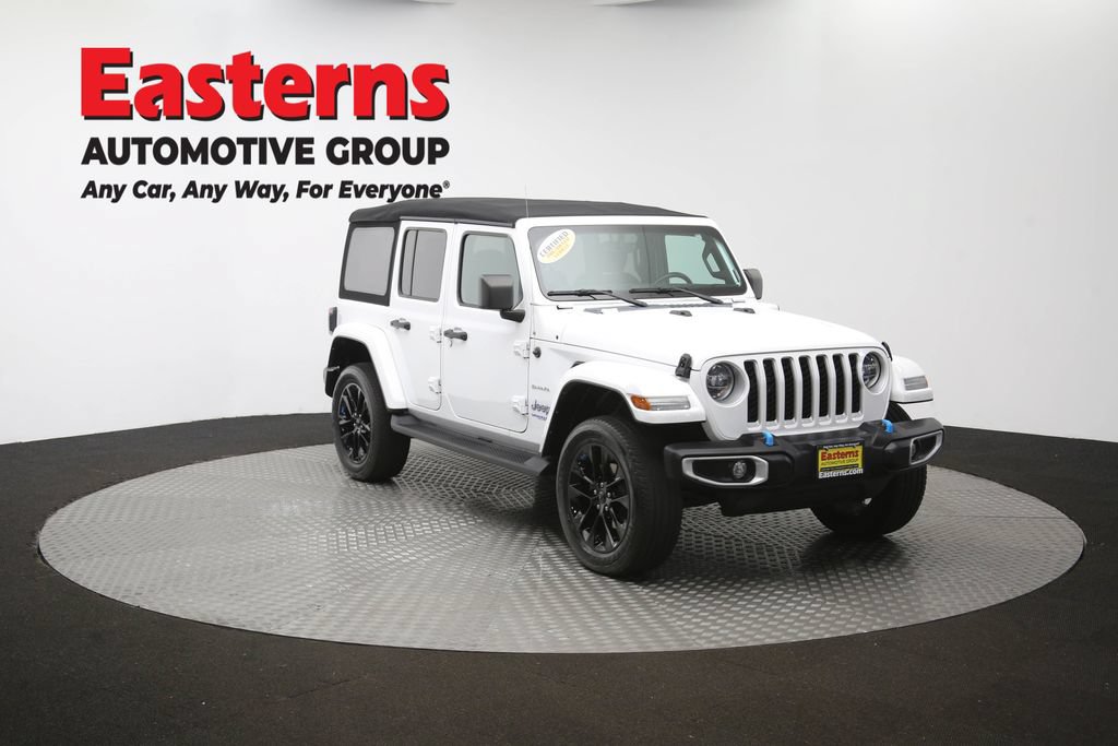 Used 2022 Jeep Wrangler Unlimited Sahara w/ Cold Weather Group AWD/4WD image 51