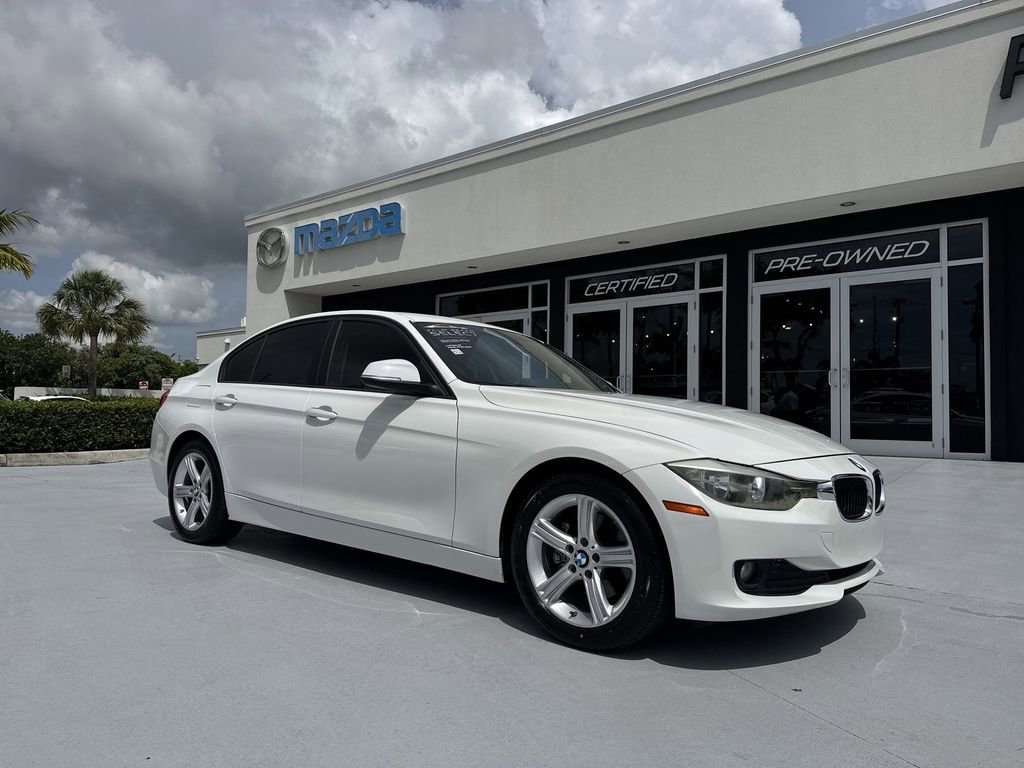 Used 2015 BMW 320i Sedan RWD image 22