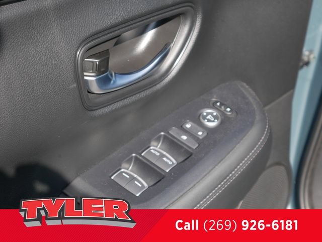 Certified 2025 Honda HR-V EX-L image 19