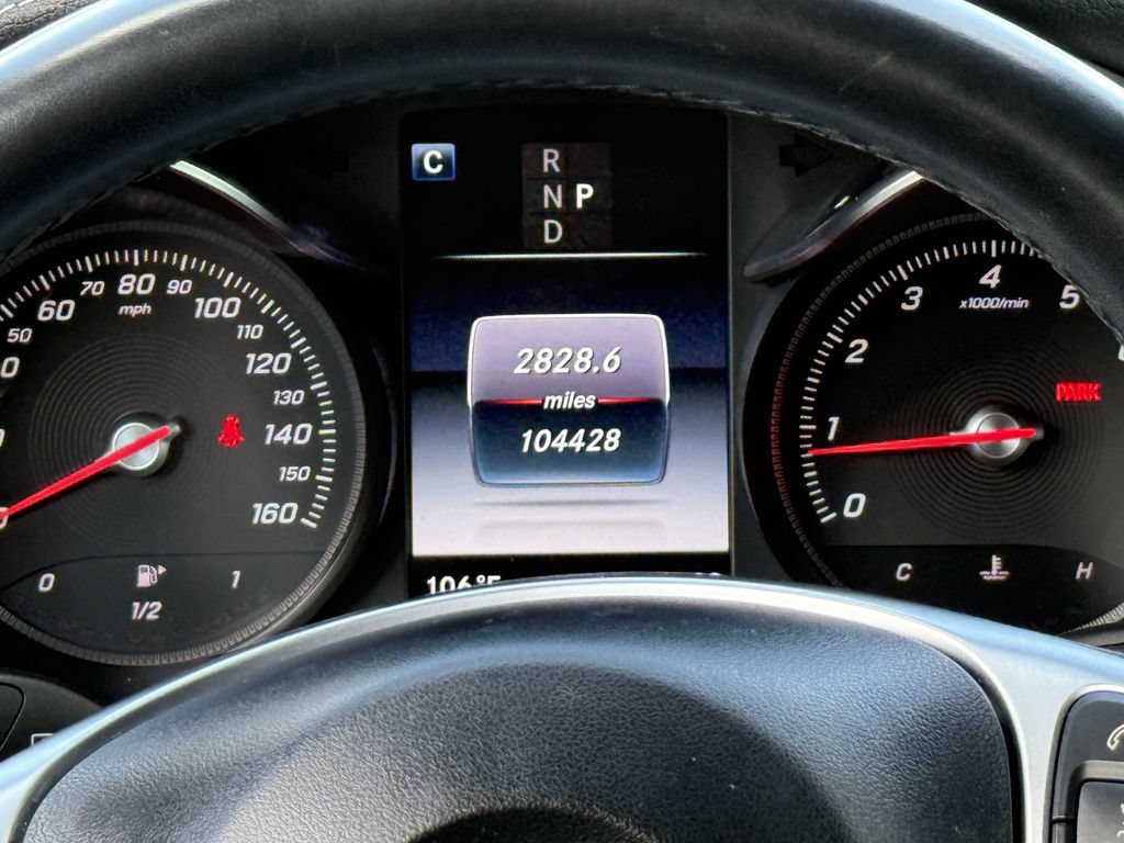 Used 2018 Mercedes-Benz GLC 300 4MATIC image 27