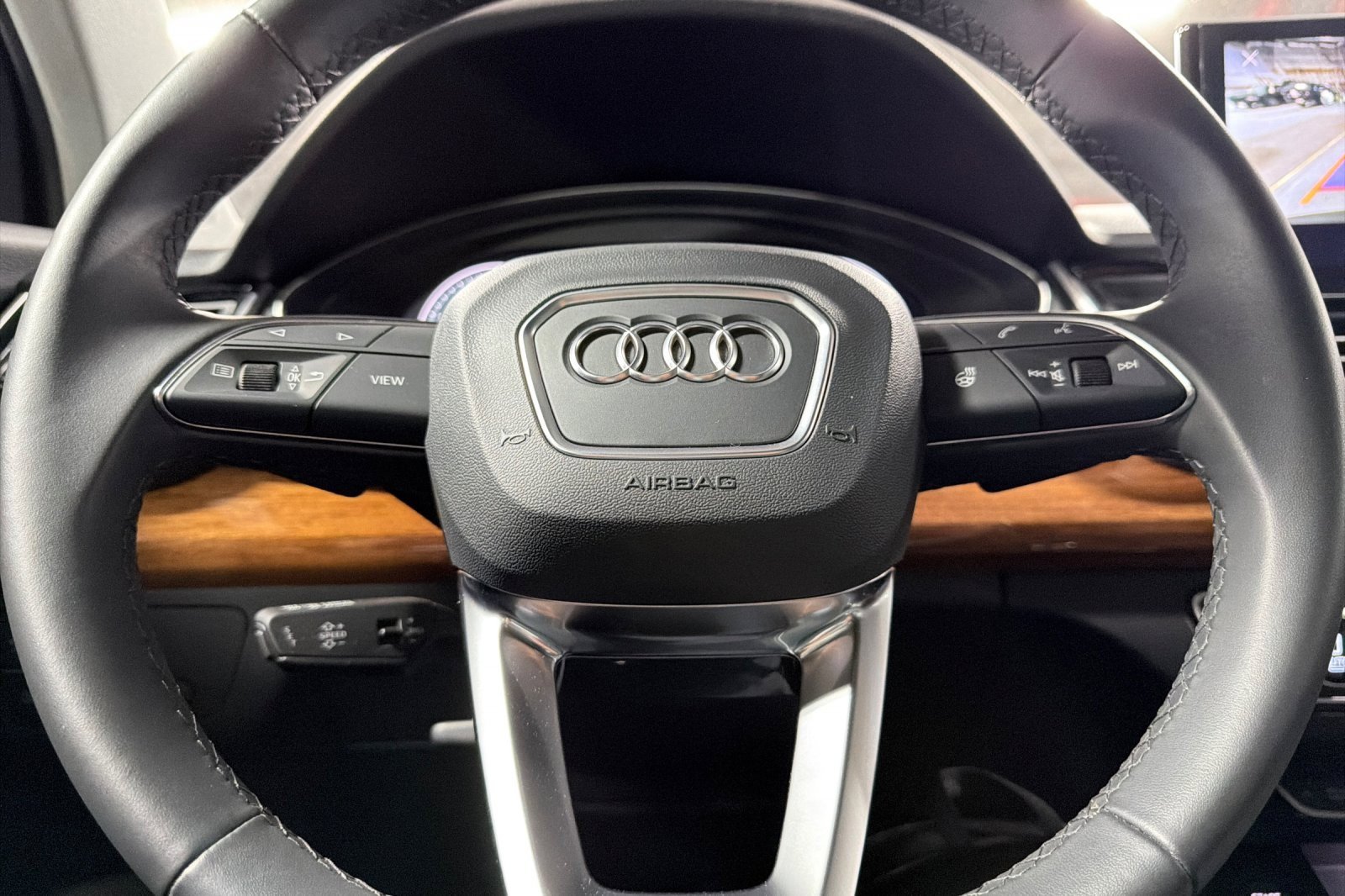 Used 2023 Audi Q5 2.0T Premium Plus w/ Premium Plus Package AWD/4WD image 21