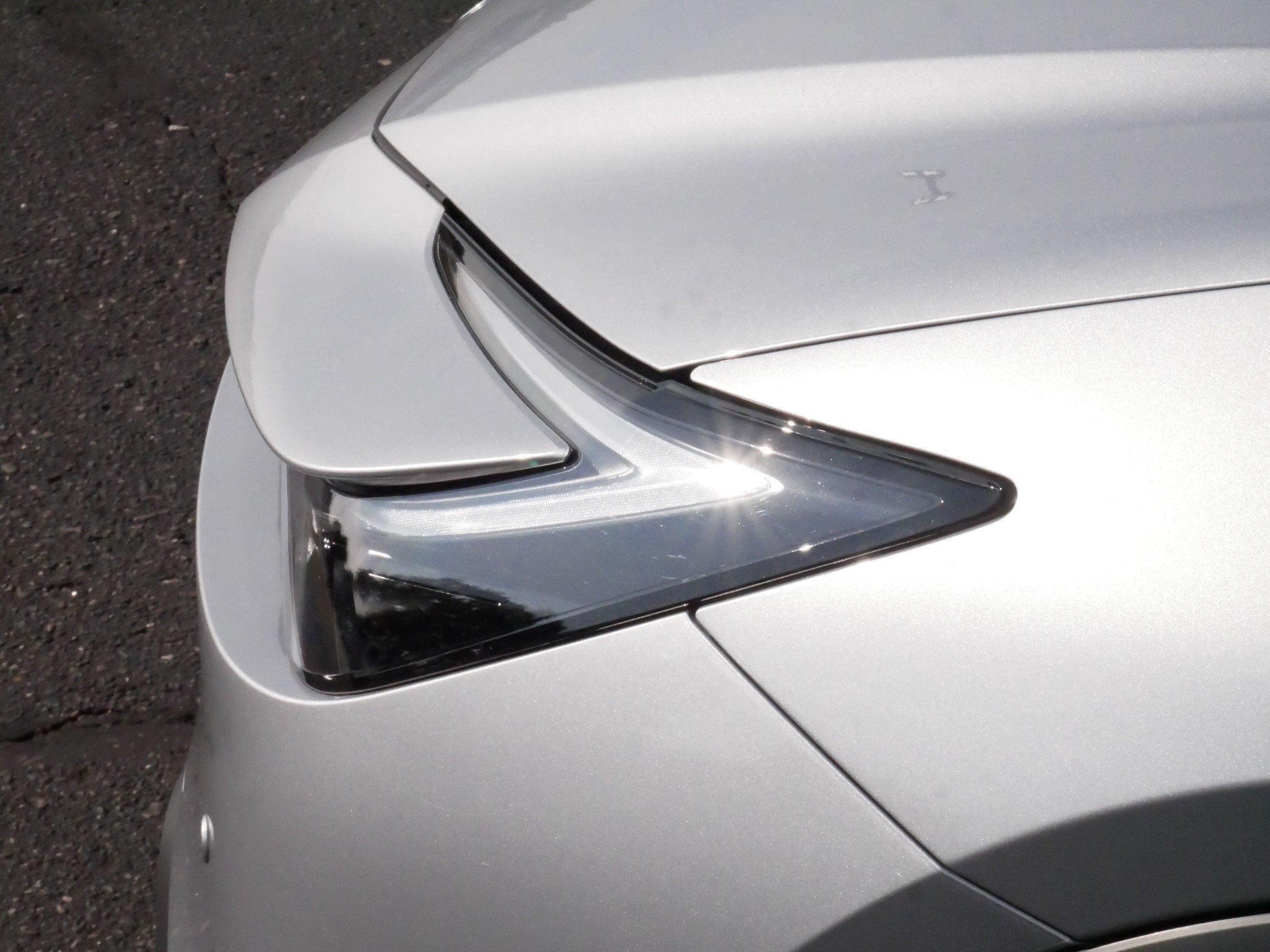 Certified 2025 Toyota Prius LE FWD image 16