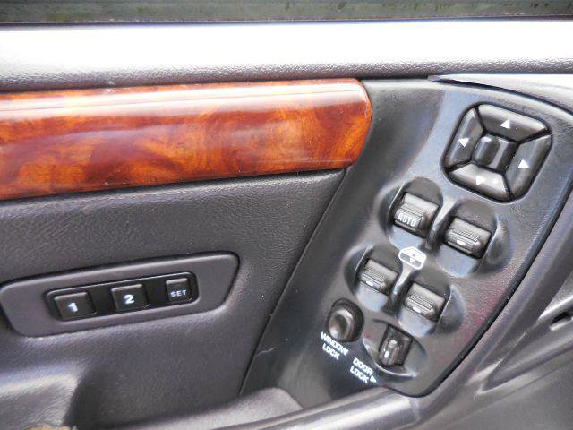 Used 1997 Jeep Grand Cherokee Limited AWD/4WD image 23