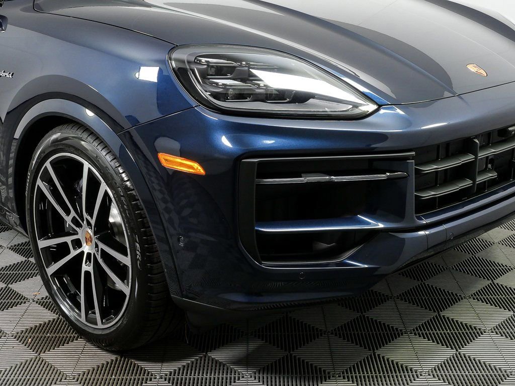 New 2026 Porsche Cayenne E-Hybrid image 40