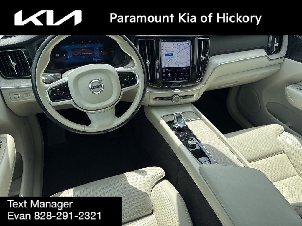 Used 2022 Volvo XC60 T8 Inscription image 17