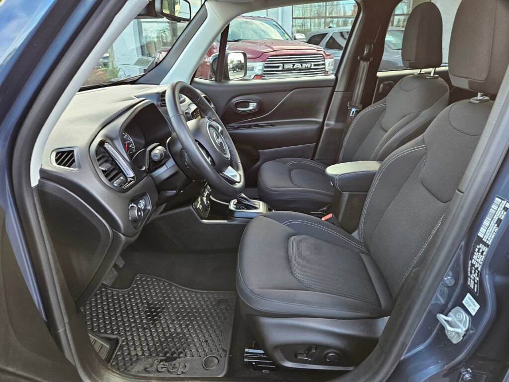 Used 2023 Jeep Renegade Altitude w/ Sun/Sound Group image 13