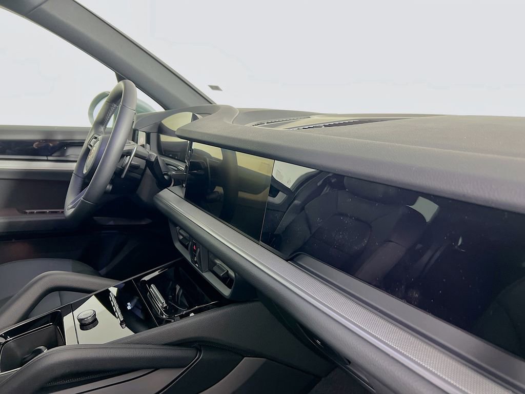 New 2026 Porsche Cayenne Base image 31