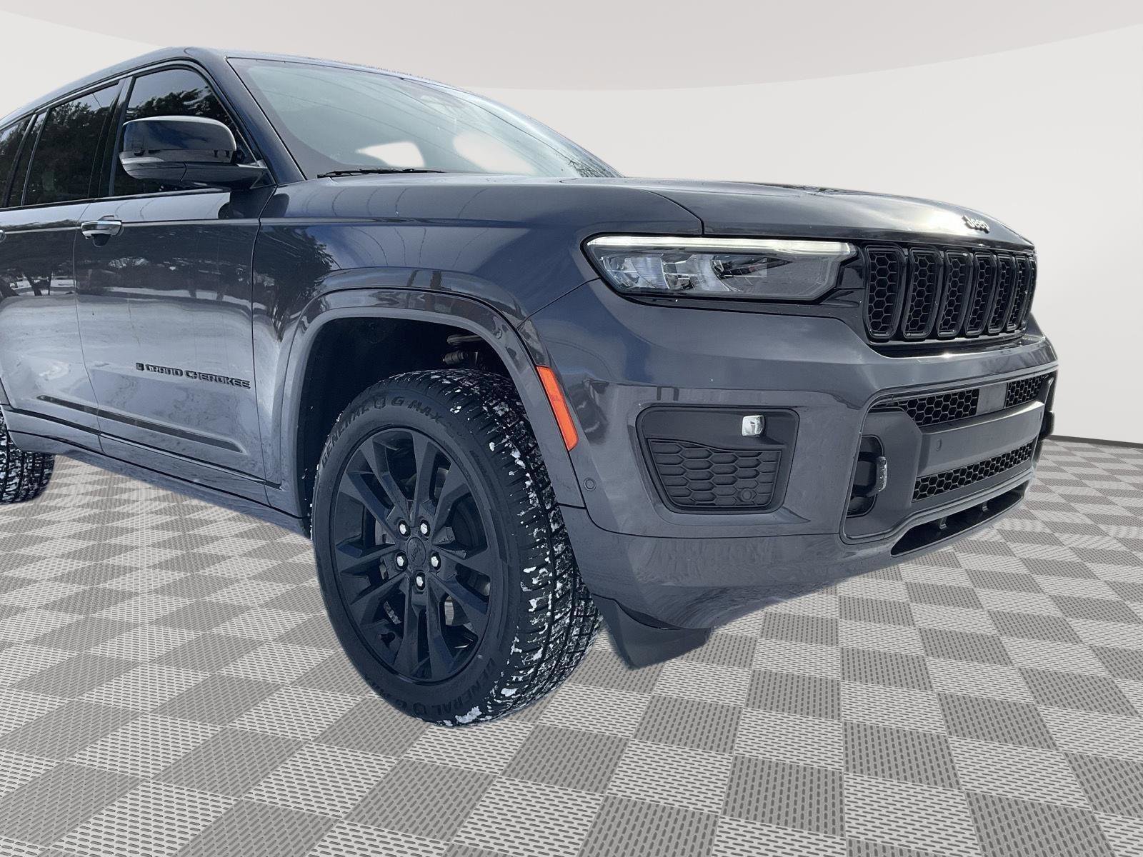 Used 2022 Jeep Grand Cherokee L Overland w/ Luxury Tech Group IV image 14