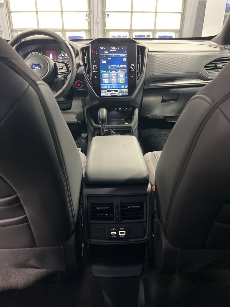 Used 2026 Subaru Forester Premium AWD/4WD image 32