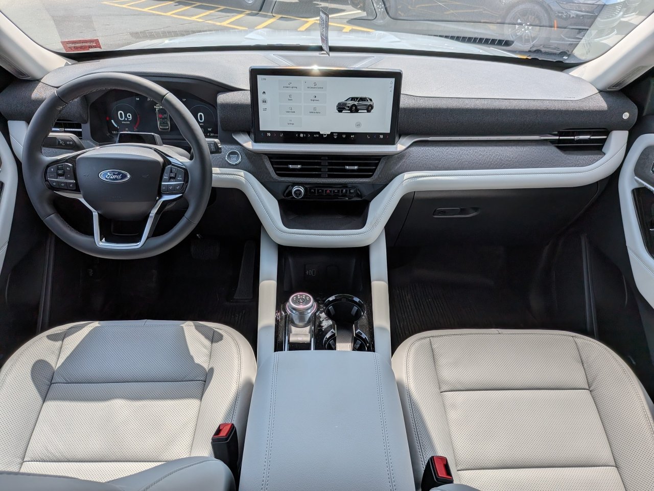 New 2026 Ford Explorer Platinum w/ LUX Leather Package AWD/4WD image 18