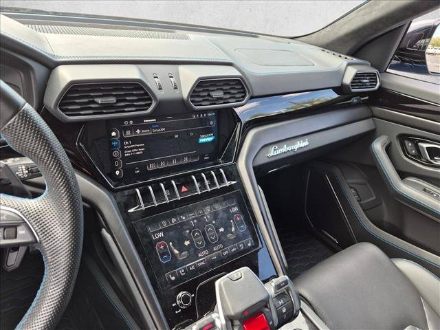 Used 2023 Lamborghini Urus S AWD/4WD image 12