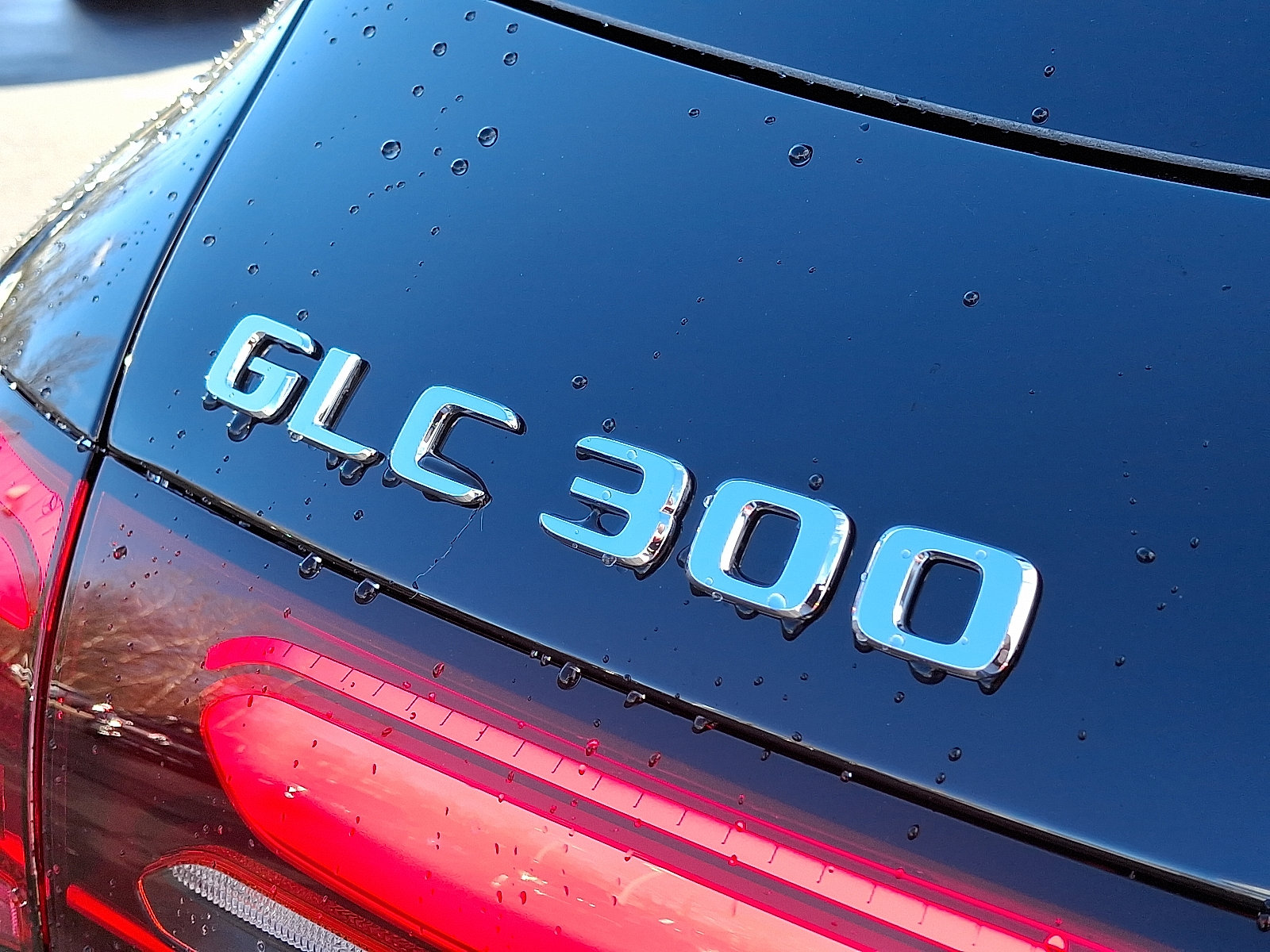 Used 2026 Mercedes-Benz GLC 300 4MATIC image 23