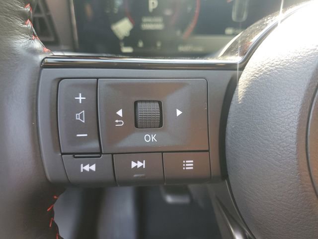 Certified 2025 Nissan Kicks SR image 20