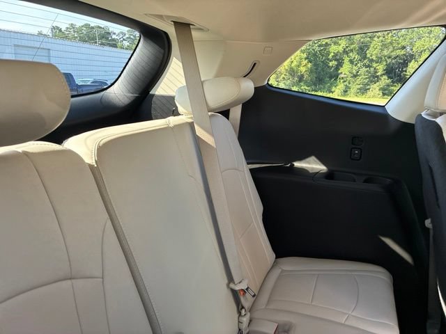 Used 2024 Buick Enclave Essence w/ Technology Package FWD image 25