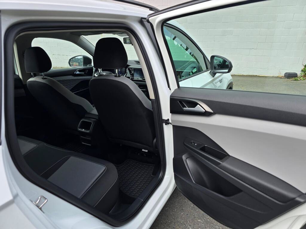 Used 2022 Volkswagen Taos S AWD/4WD image 13