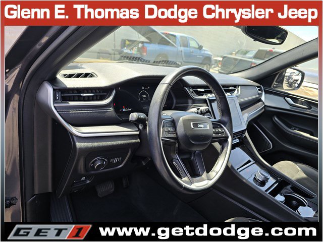Certified 2022 Jeep Grand Cherokee L Laredo AWD/4WD image 13