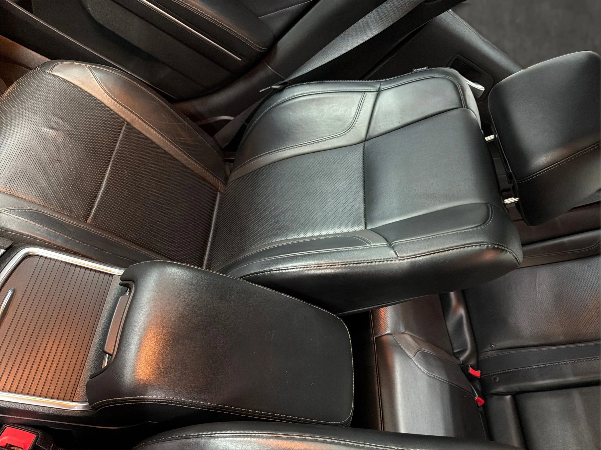 Used 2016 Dodge Charger SXT w/ Plus Group RWD image 34