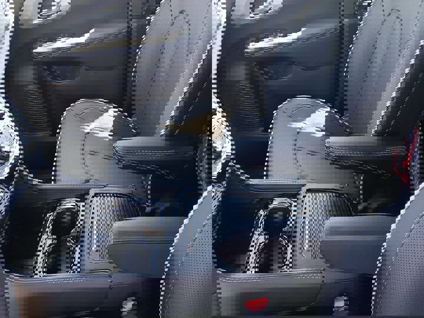 New 2026 Chrysler Pacifica Limited w/ S Appearance Package image 18