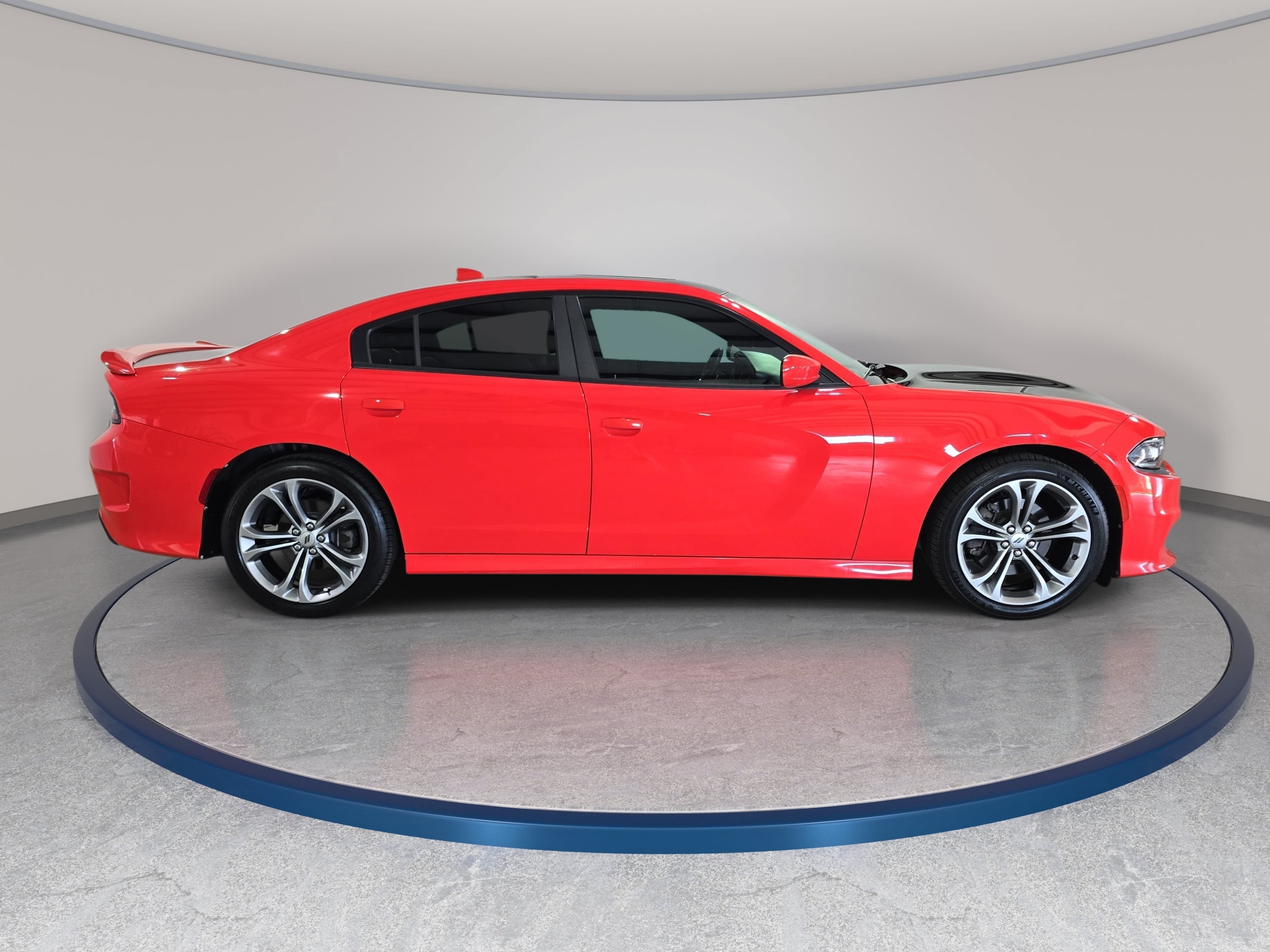 Used 2020 Dodge Charger GT w/ Plus Group RWD image 5