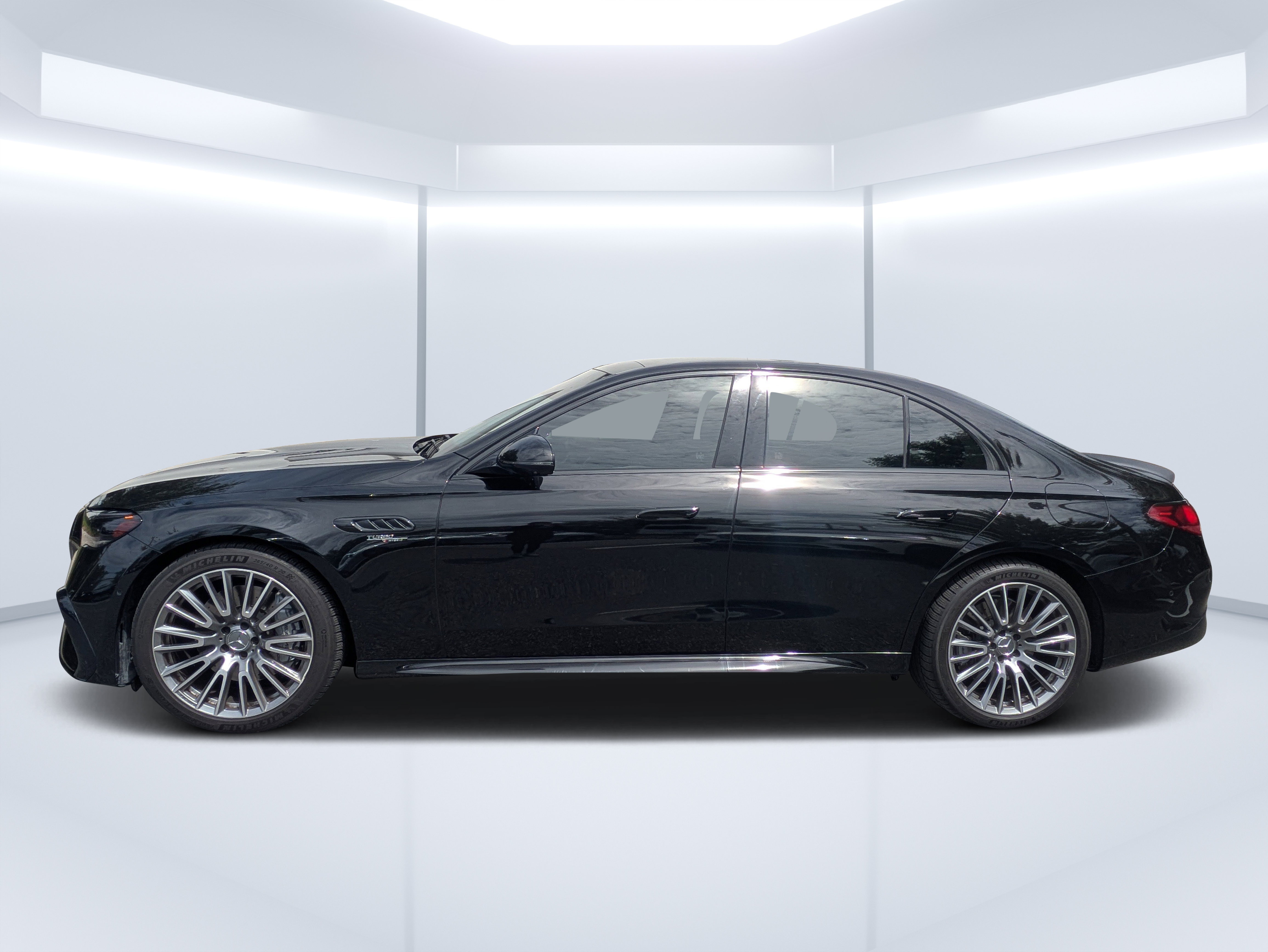 Certified 2025 Mercedes-Benz E 53 AMG e 4MATIC Sedan image 6