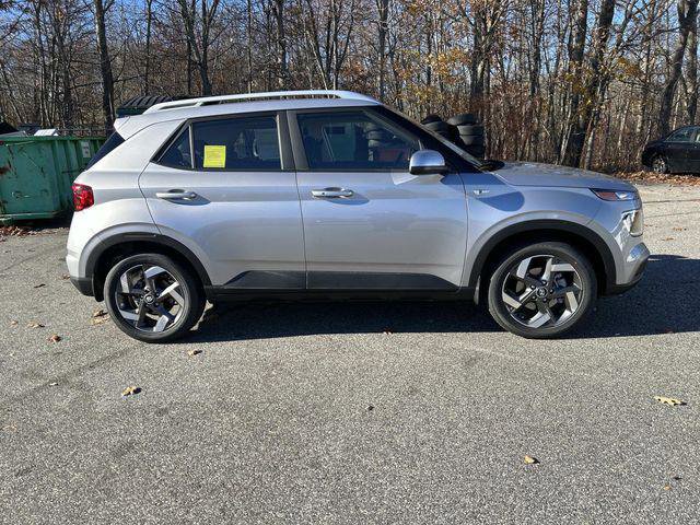 New 2026 Hyundai Venue SEL image 2