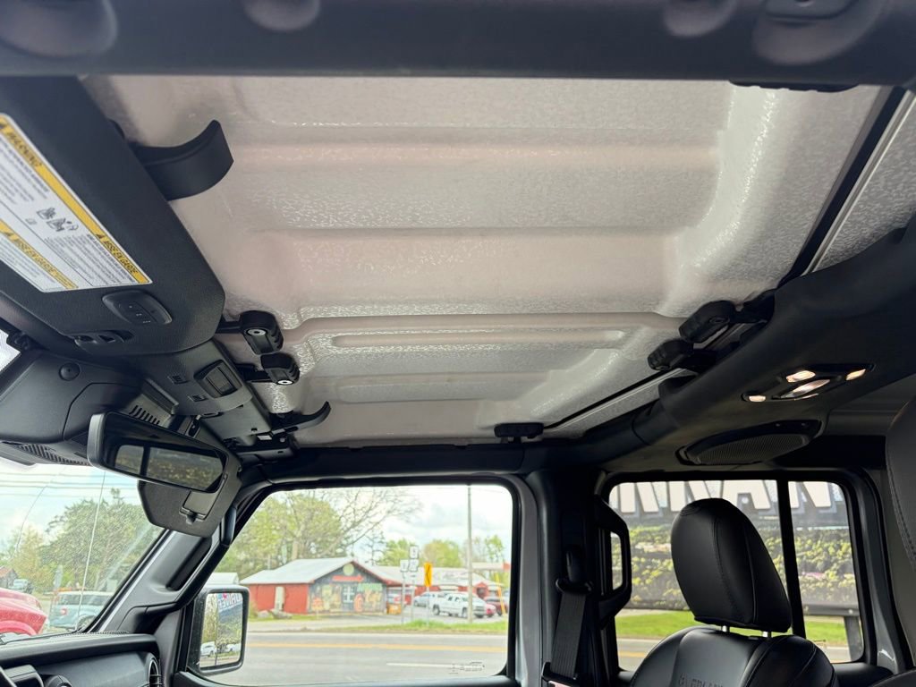 Used 2020 Jeep Gladiator Overland image 10
