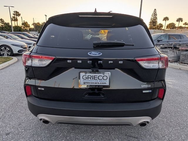 Certified 2020 Ford Escape SE image 11