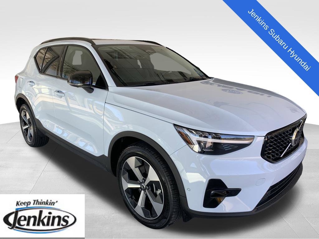 Used 2026 Volvo XC40 B5 Plus