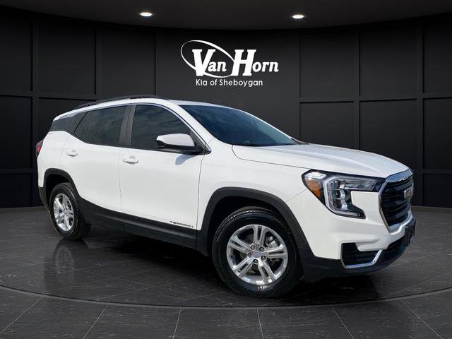Used 2022 GMC Terrain SLE w/ Driver Convenience Package image 1