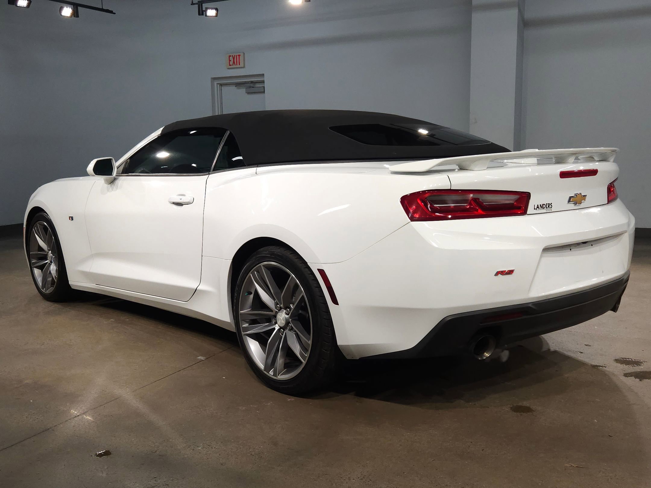 Used 2017 Chevrolet Camaro LT w/ RS Package image 5