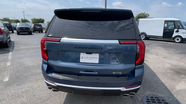 New 2026 GMC Yukon XL Denali w/ Denali Reserve Package AWD/4WD image 9