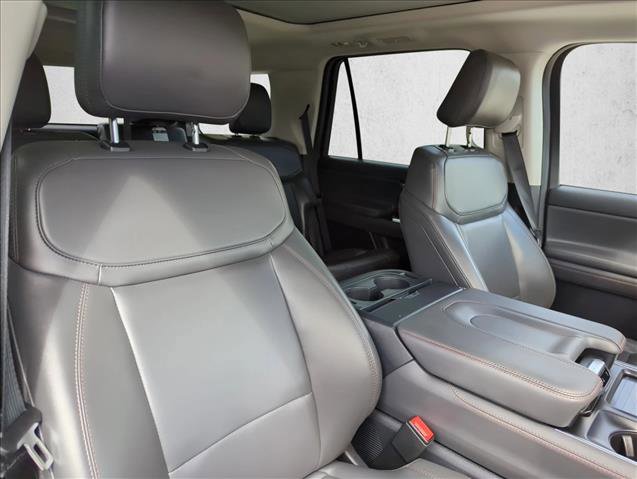 Certified 2025 Ford Expedition Active image 24