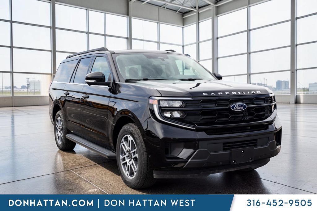Used 2025 Ford Expedition Max Active AWD/4WD image 28
