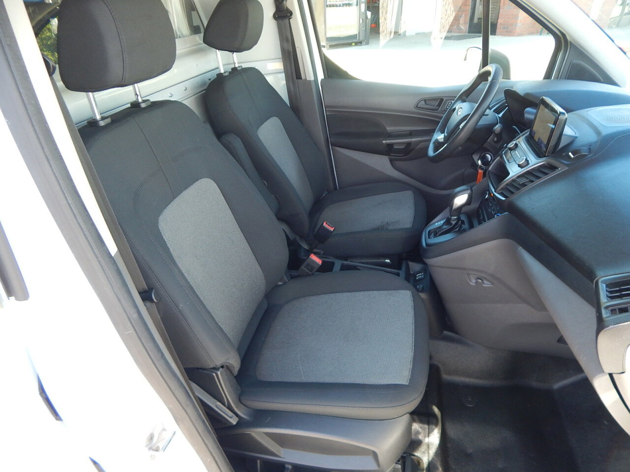 Used 2021 Ford Transit Connect XL image 20