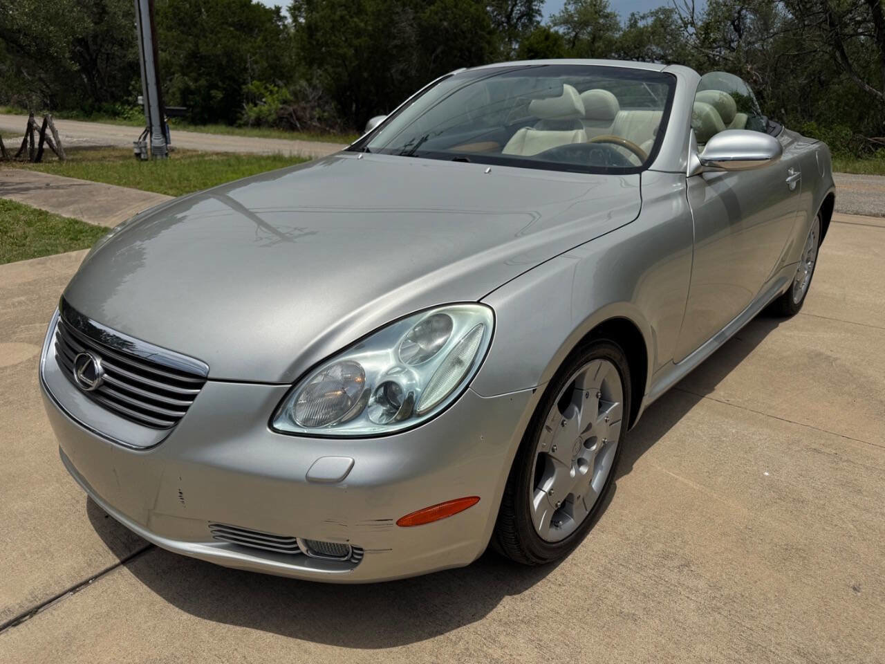 Used 2005 Lexus SC 430 Convertible RWD image 4