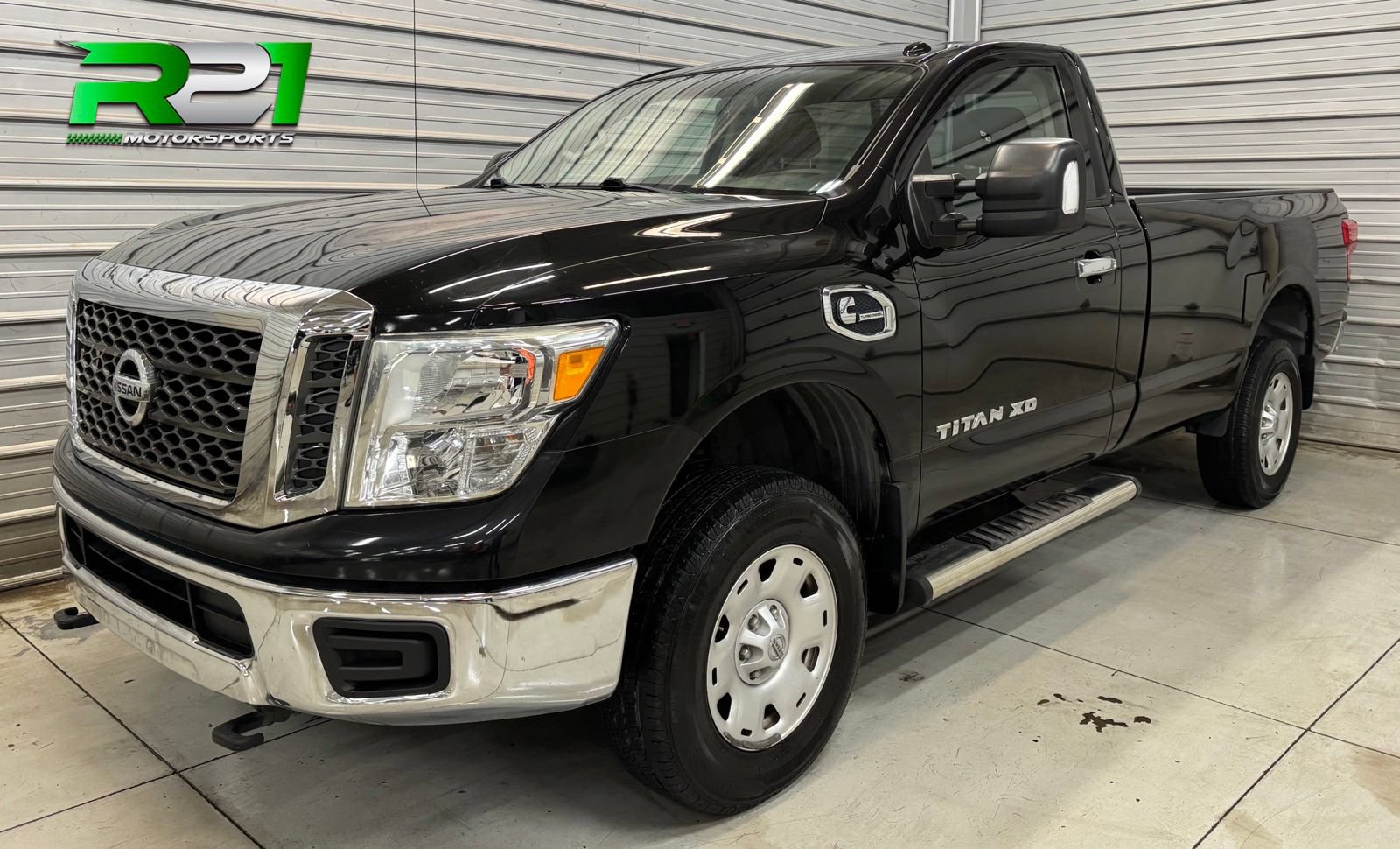 Used 2017 Nissan Titan SV AWD/4WD image 1